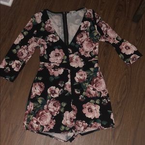 Floral V neck quarter sleeve romper